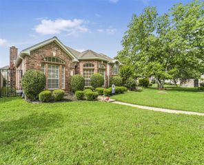 6885 Tournament Drive, Houston, TX 77069