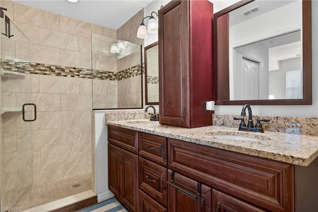 8251 Pathfinder LOOP 621, Fort Myers, FL 33919