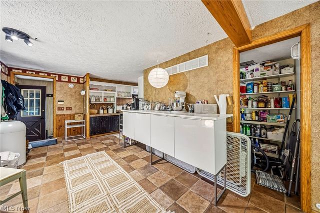 4233 N Forest Ridge Drive, Ashtabula, OH 44004