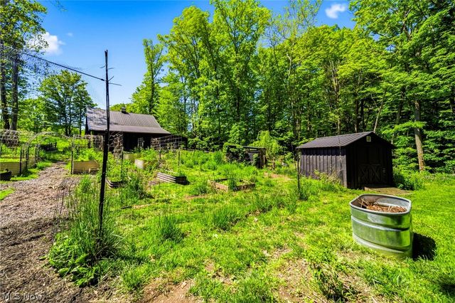 4233 N Forest Ridge Drive, Ashtabula, OH 44004