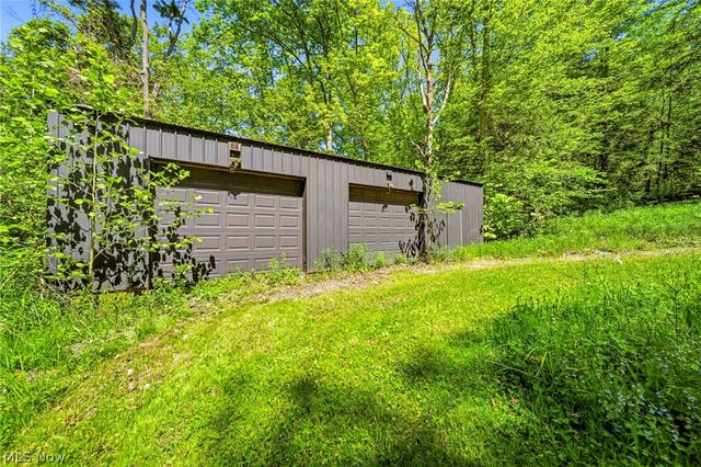 4233 N Forest Ridge Drive, Ashtabula, OH 44004
