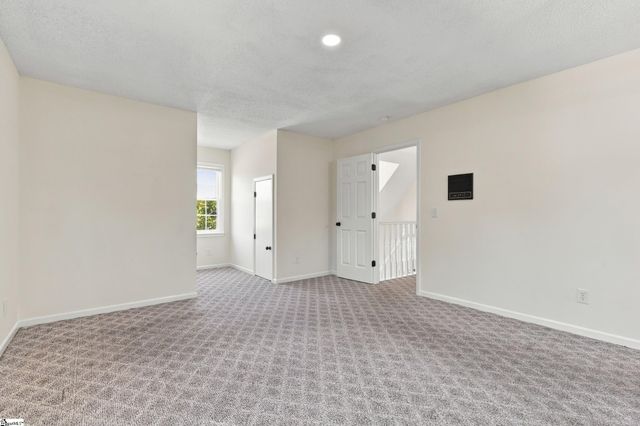 101 Hunters Woods Drive, Simpsonville, SC 29680