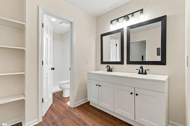 101 Hunters Woods Drive, Simpsonville, SC 29680