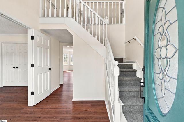 101 Hunters Woods Drive, Simpsonville, SC 29680