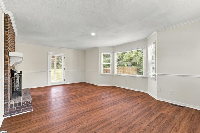 101 Hunters Woods Drive, Simpsonville, SC 29680