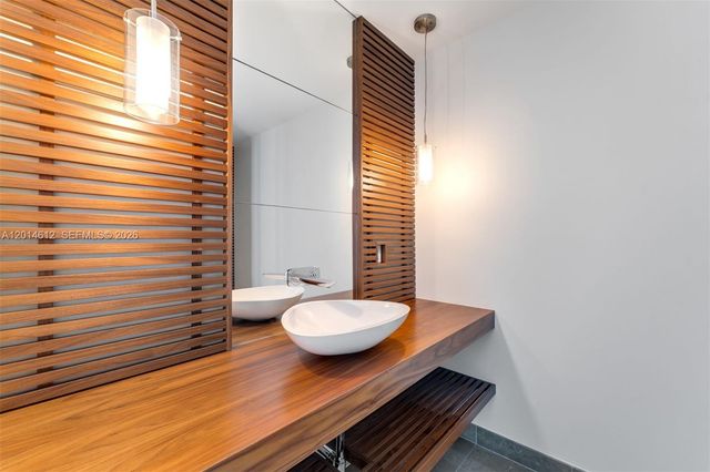5959 Collins Ave 1001, Miami Beach, FL 33140