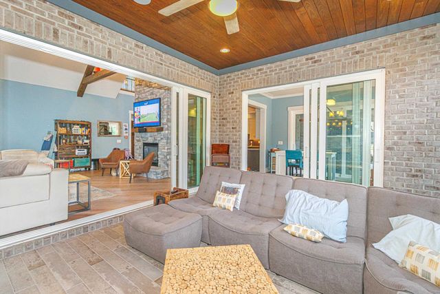 368 Chamberlin Rd., Myrtle Beach, SC 29588