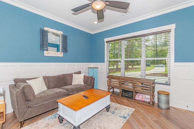 368 Chamberlin Rd., Myrtle Beach, SC 29588