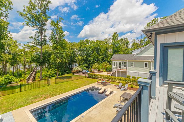 368 Chamberlin Rd., Myrtle Beach, SC 29588