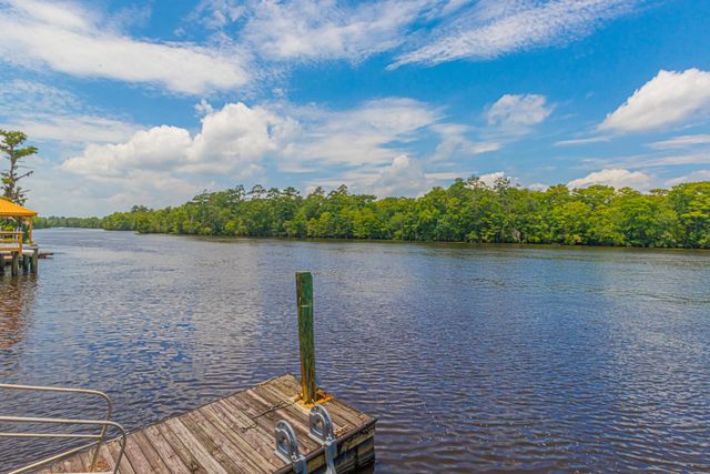 368 Chamberlin Rd., Myrtle Beach, SC 29588