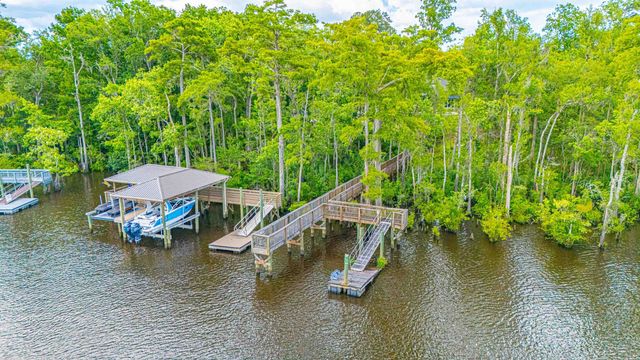 368 Chamberlin Rd., Myrtle Beach, SC 29588