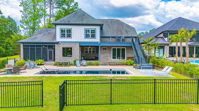 368 Chamberlin Rd., Myrtle Beach, SC 29588