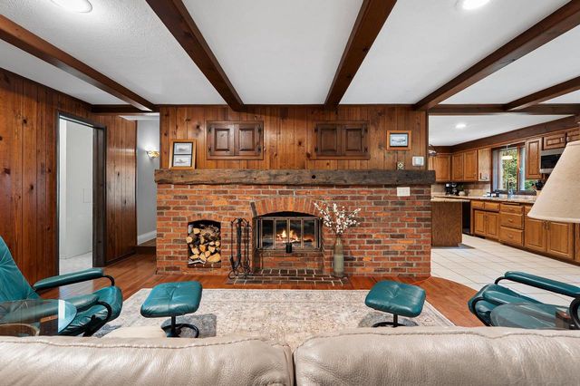 4527 CREEK VALLEY LANE, Oneida, WI 54155