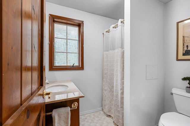 4527 CREEK VALLEY LANE, Oneida, WI 54155