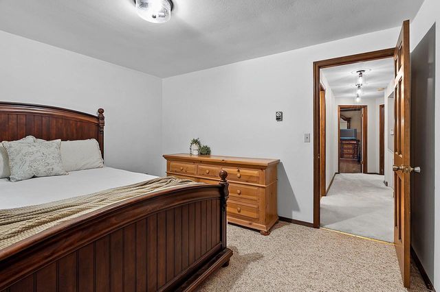 4527 CREEK VALLEY LANE, Oneida, WI 54155