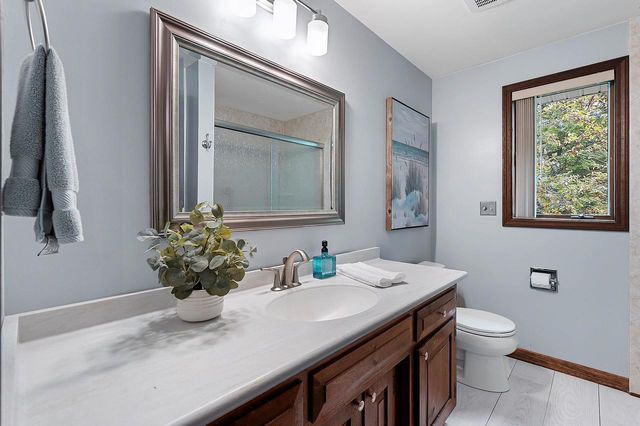 4527 CREEK VALLEY LANE, Oneida, WI 54155