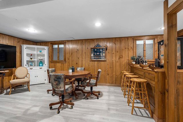 4527 CREEK VALLEY LANE, Oneida, WI 54155
