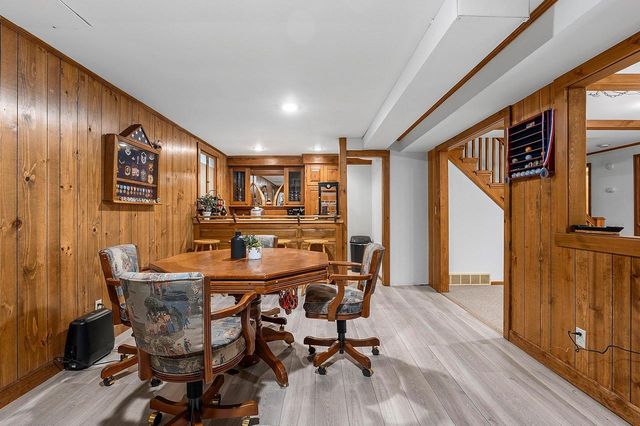 4527 CREEK VALLEY LANE, Oneida, WI 54155