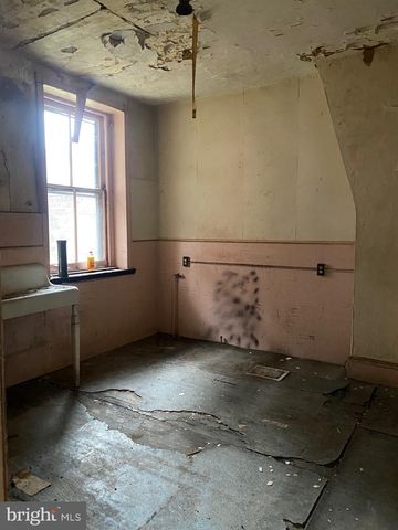 821 S 49TH ST, Philadelphia, PA 19143