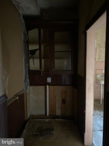 821 S 49TH ST, Philadelphia, PA 19143