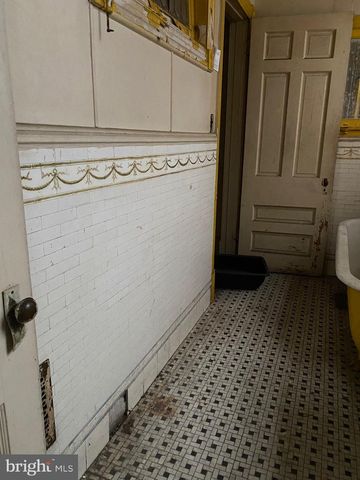 821 S 49TH ST, Philadelphia, PA 19143