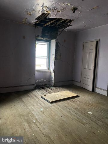 821 S 49TH ST, Philadelphia, PA 19143