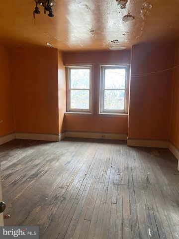 821 S 49TH ST, Philadelphia, PA 19143