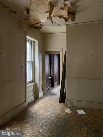 821 S 49TH ST, Philadelphia, PA 19143