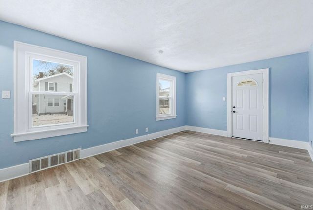 4035 Buell Drive, Fort Wayne, IN 46807