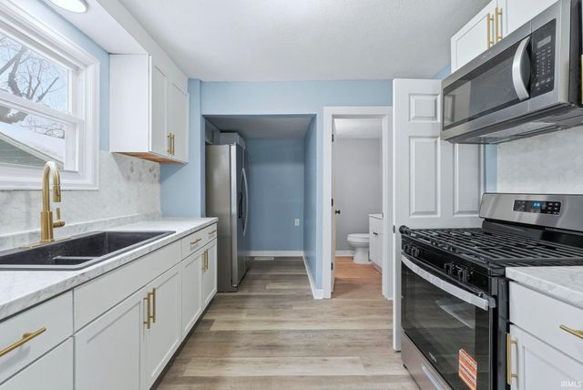 4035 Buell Drive, Fort Wayne, IN 46807