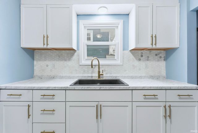 4035 Buell Drive, Fort Wayne, IN 46807