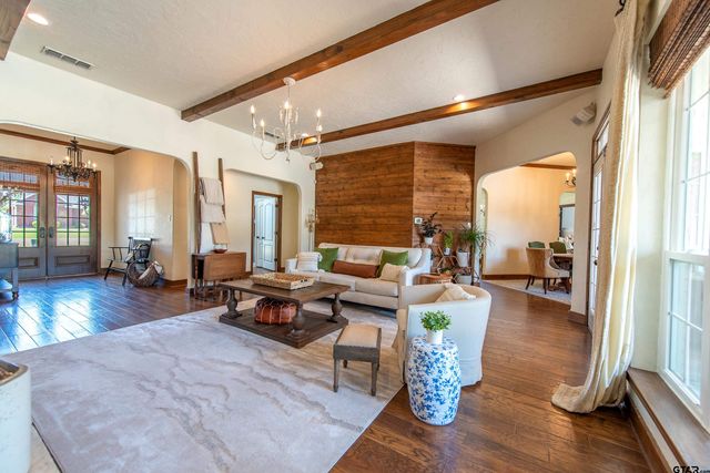 15 County Road 1130, Mount Pleasant, TX 75455