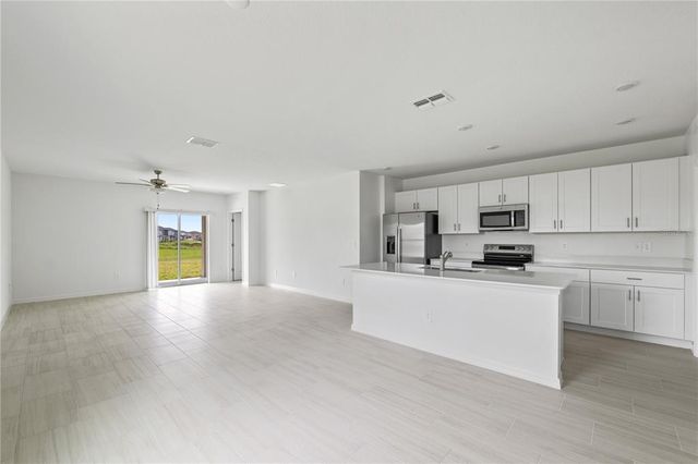 11517 RADIANT SHORE LOOP, San Antonio, FL 33576