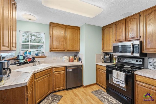 201 Bayside Drive, Warner Robins, GA 31088