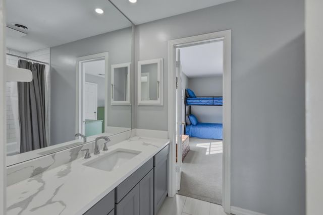 2002 Sunshine Sq, Longview, TX 75601