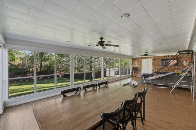 2002 Sunshine Sq, Longview, TX 75601