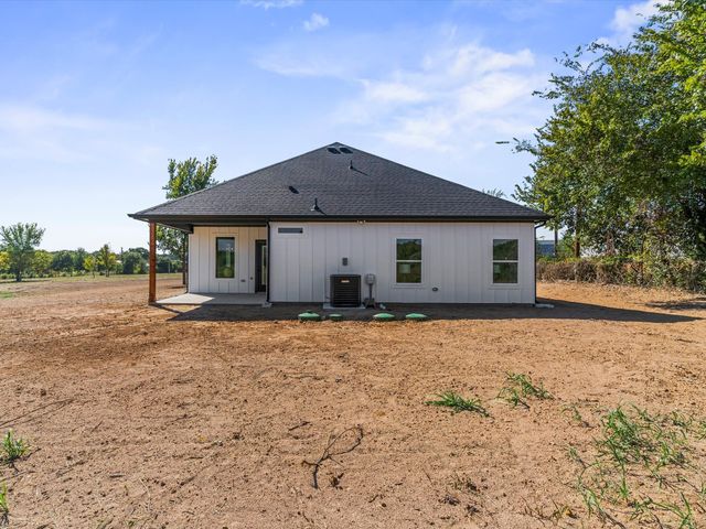 1621 County Road 4764, Boyd, TX 76023