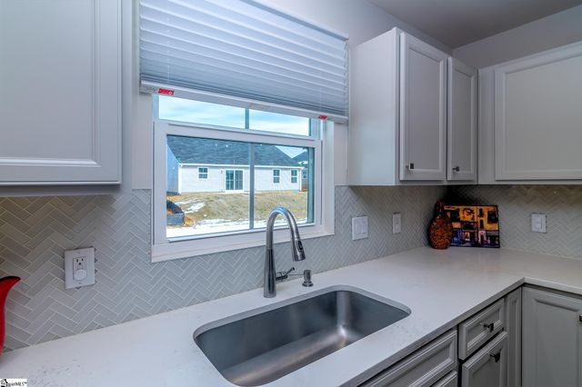 954 Rev Robert Reid Street, Reidville, SC 29375