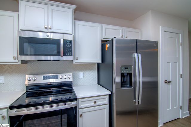 954 Rev Robert Reid Street, Reidville, SC 29375