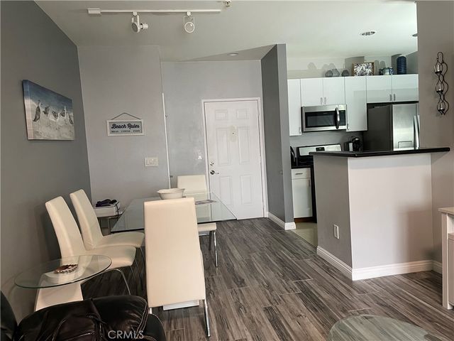 1801 E Katella 2014, Anaheim, CA 92805