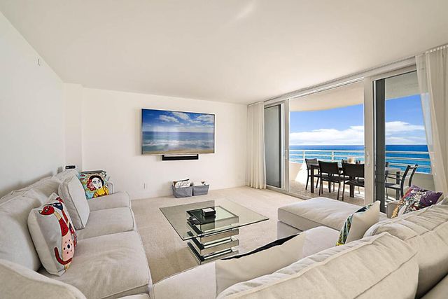 3407 S Ocean Boulevard 8a, Highland Beach, FL 33487
