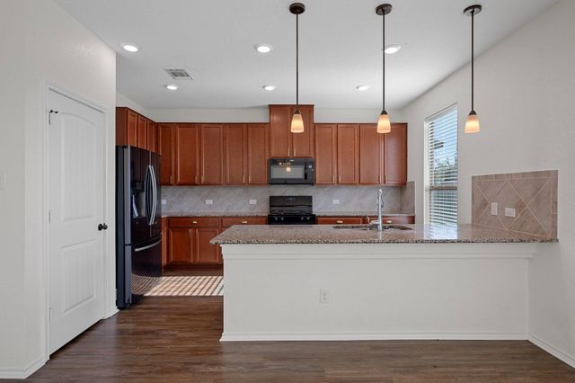 6257 Mantalcino DR, Round Rock, TX 78665