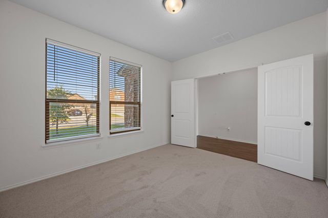 6257 Mantalcino DR, Round Rock, TX 78665