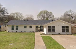 5812 Waltham Avenue, Fort Worth, TX 76133