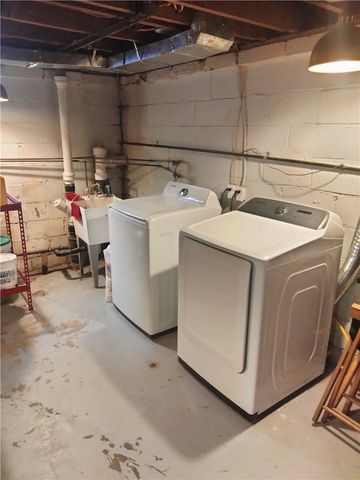 4362 Coleridge St, Stanton Heights, PA 15201