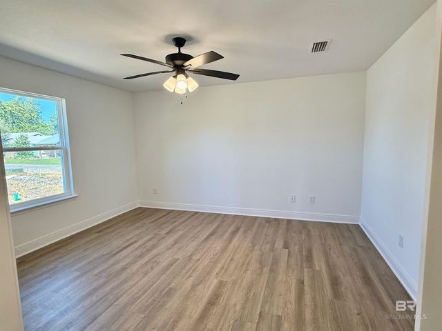 2036 W Union Avenue, Loxley, AL 36551