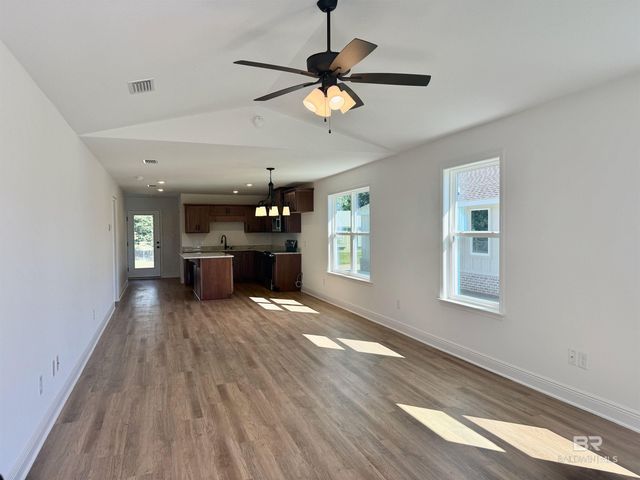 2036 W Union Avenue, Loxley, AL 36551