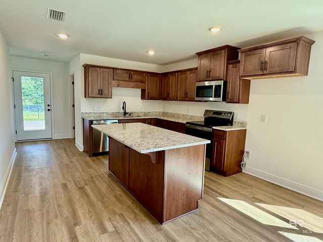 2036 W Union Avenue, Loxley, AL 36551