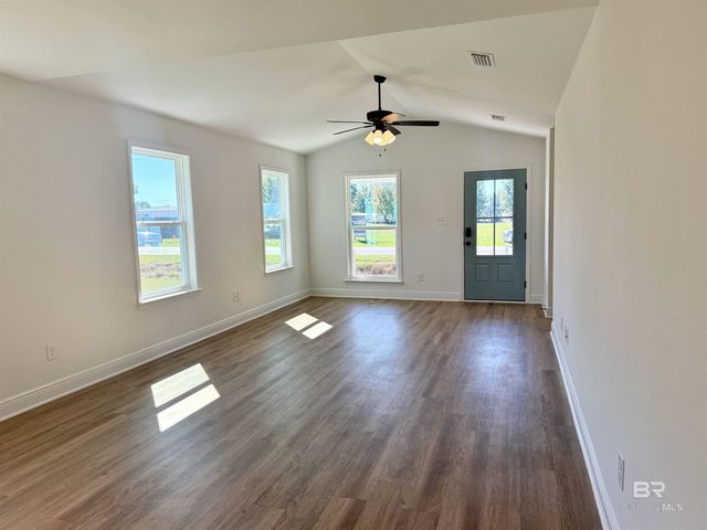 2036 W Union Avenue, Loxley, AL 36551