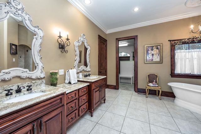 6916 Westridge Road, Roland, AR 72135